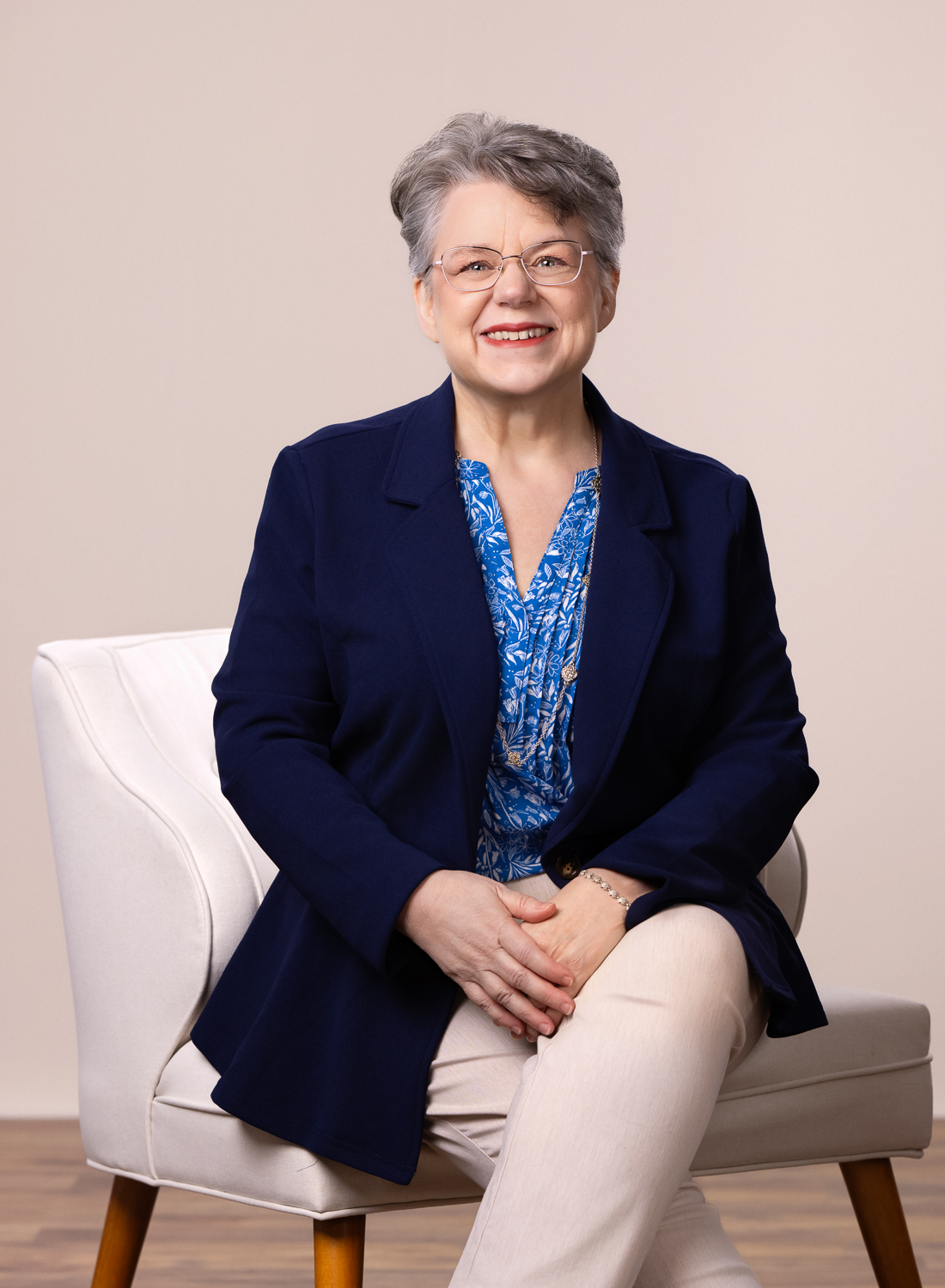 The Unshakable Leader Cover Image